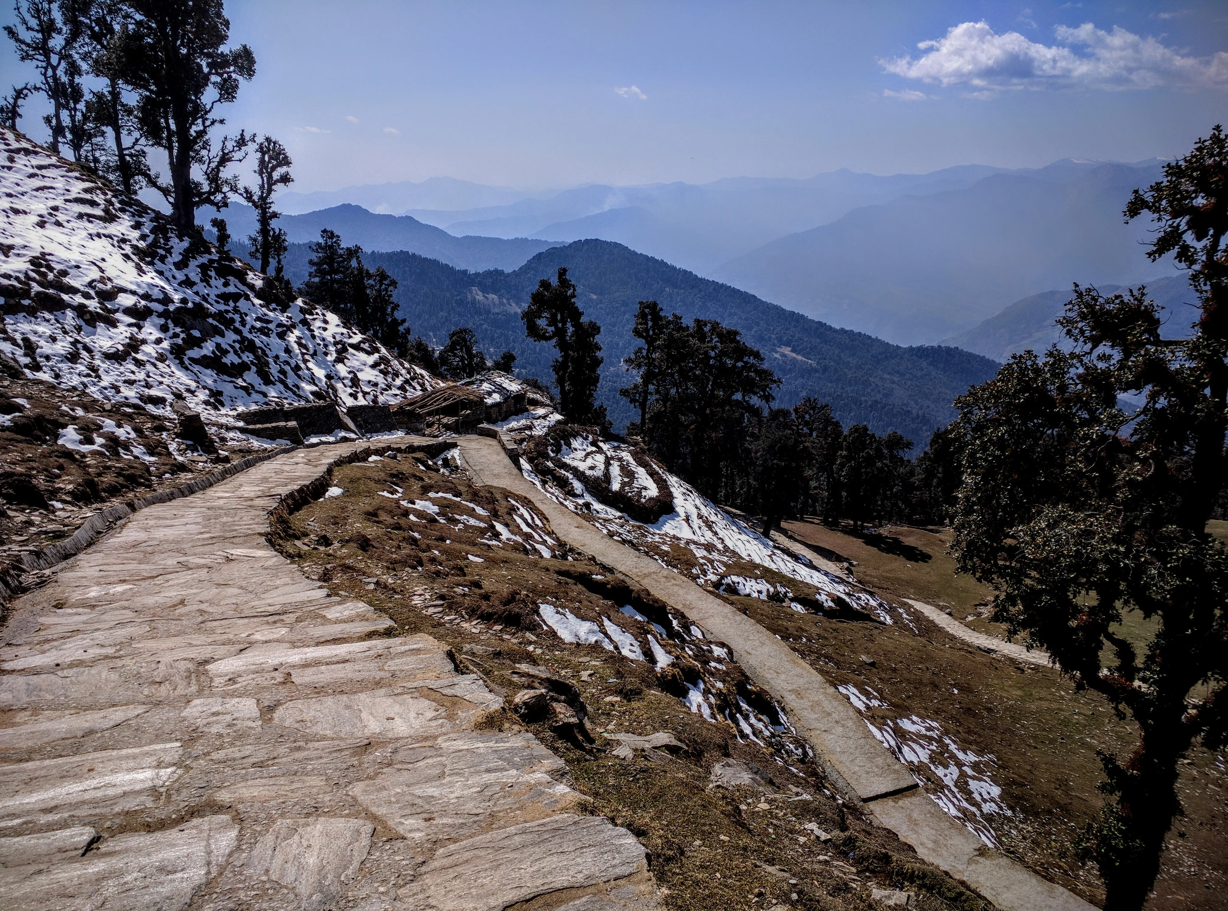 The path up to Tungnath Temple